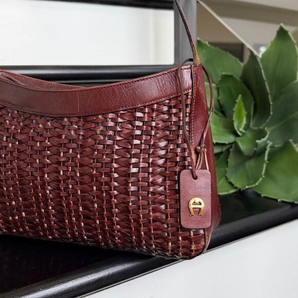 Etienne Aigner Genuine Leather Woven Shoulder handbag  Purse vintage vibe - Picture 8 of 13
